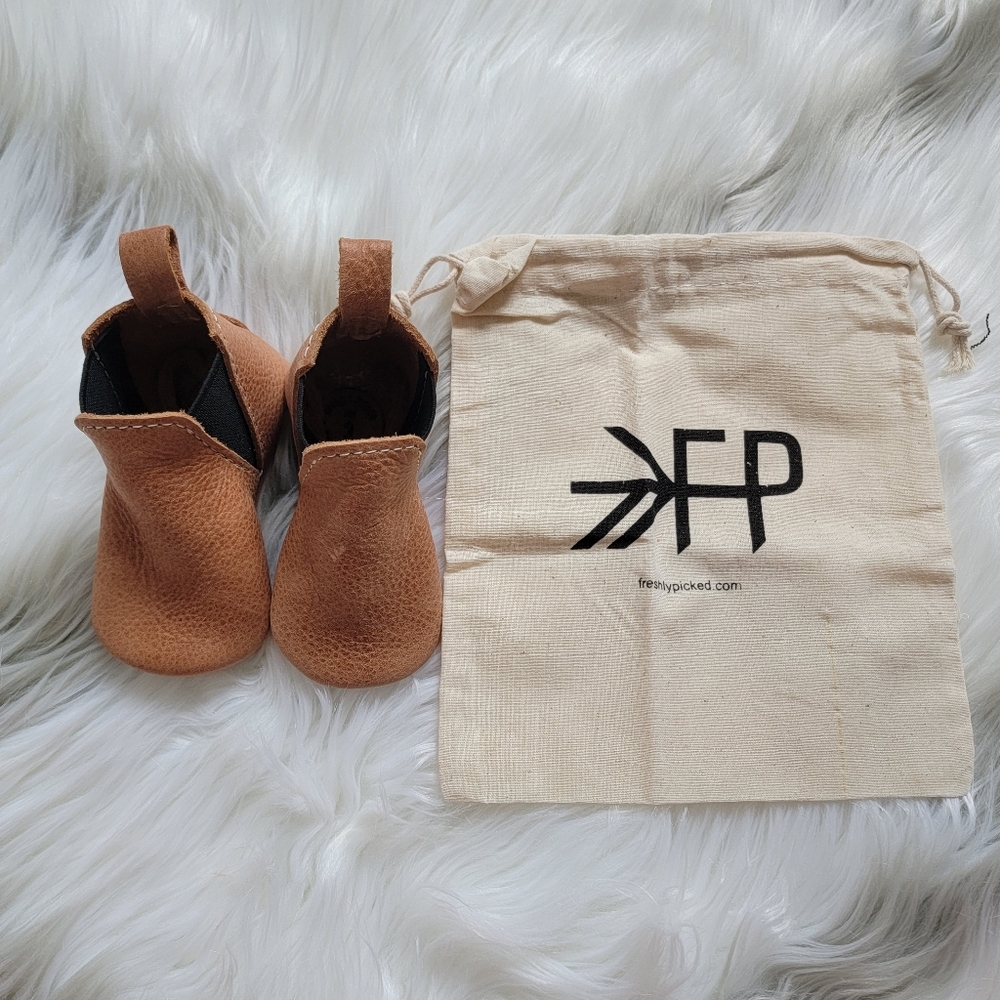 Freshly Picked Zion Chelsea Boot Baby Shoe